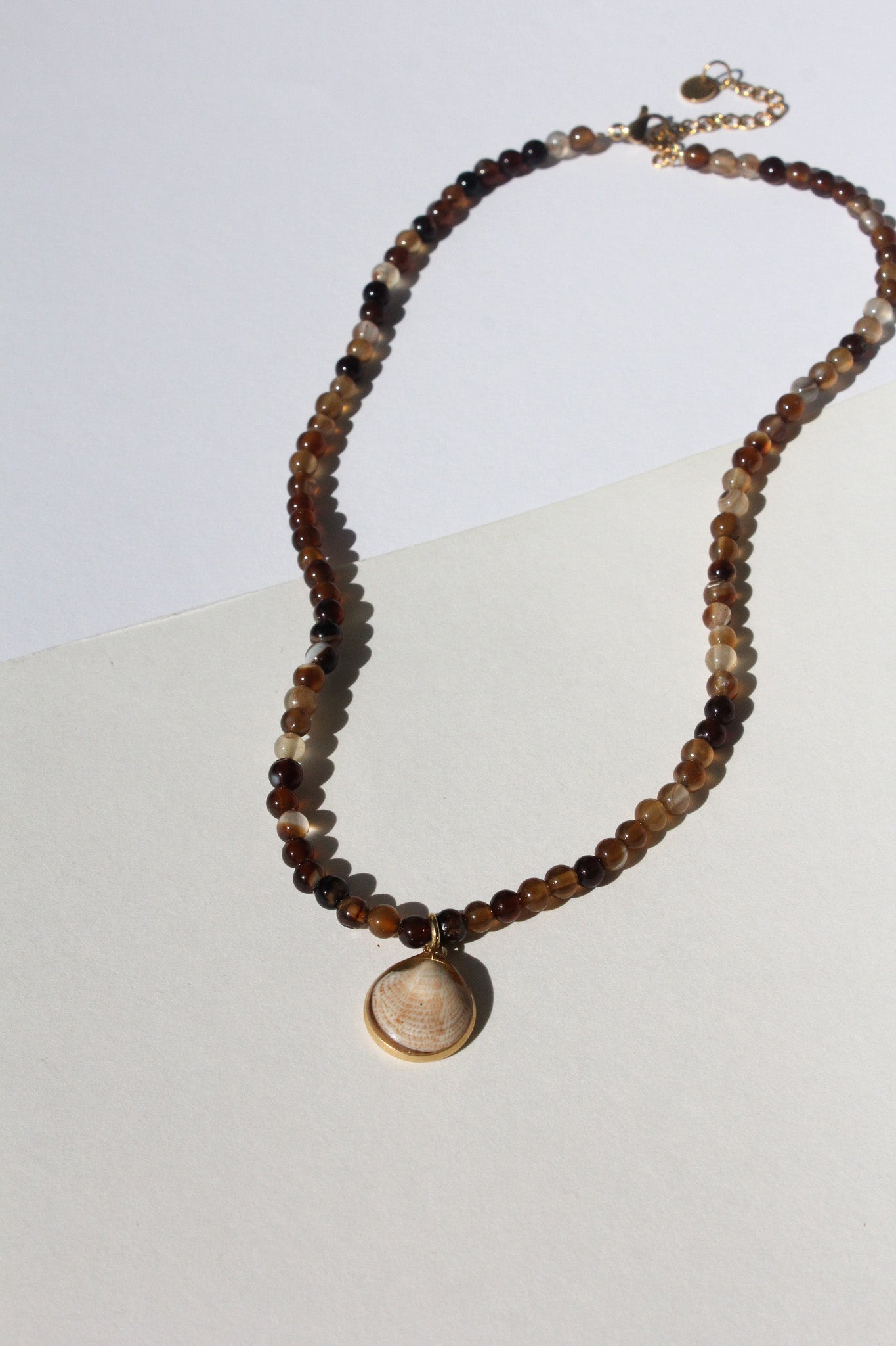 Sardonyx Archat mit Muschel